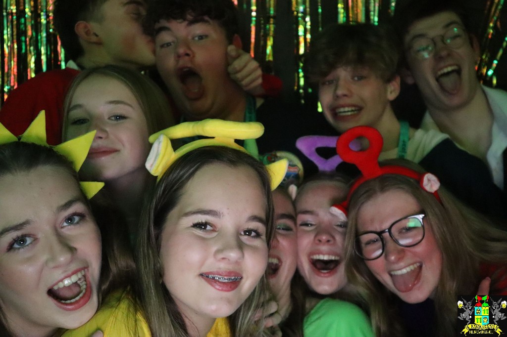 ../Images/Jeugd Opwarmbal Photobooth 316.jpg